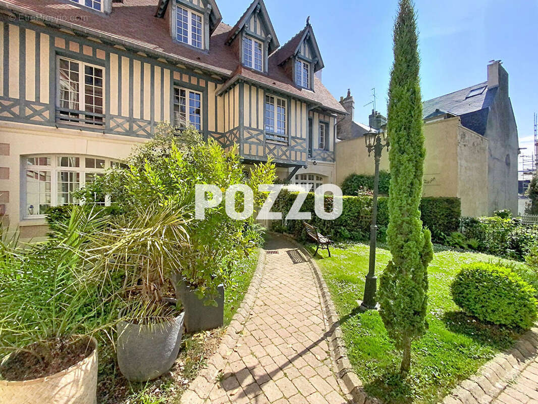 Appartement à TROUVILLE-SUR-MER