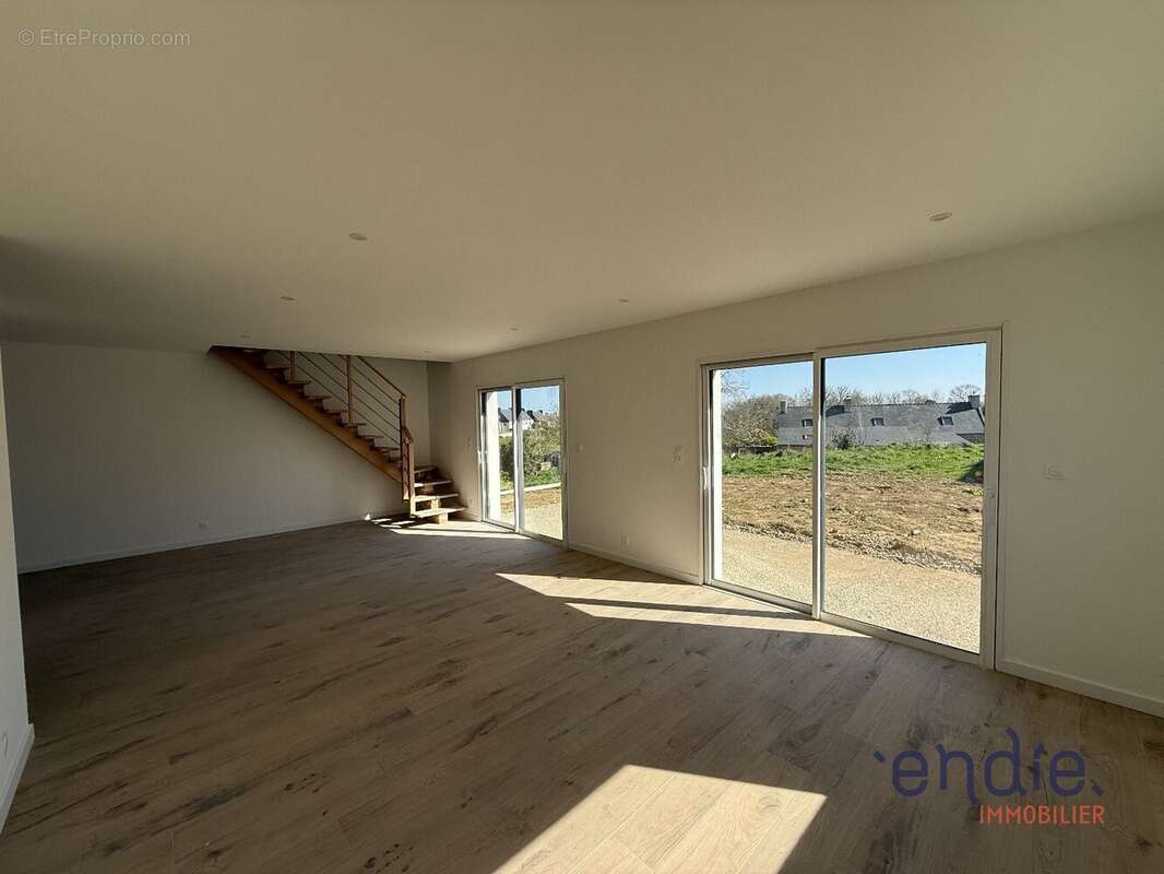 Maison à PLONEOUR-LANVERN