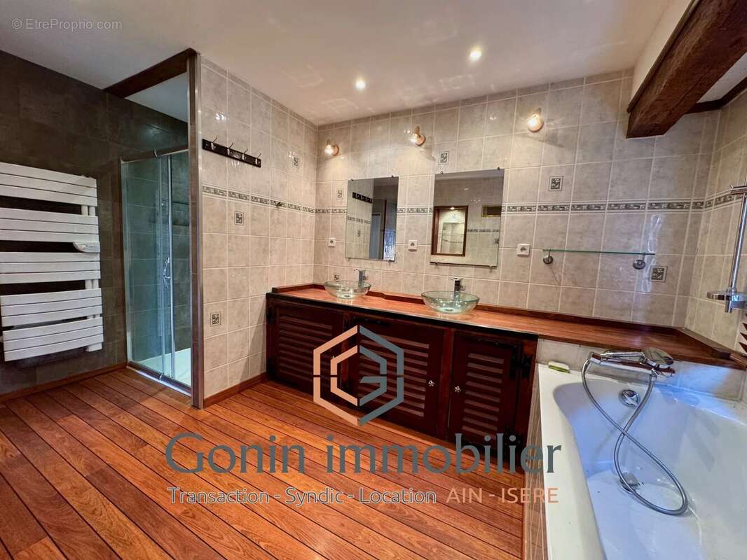 Maison à SAULT-BRENAZ