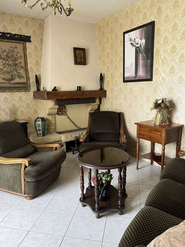 Maison à vendre 4 pièces CHAMPAGNE MOUTON (16) - photo 12