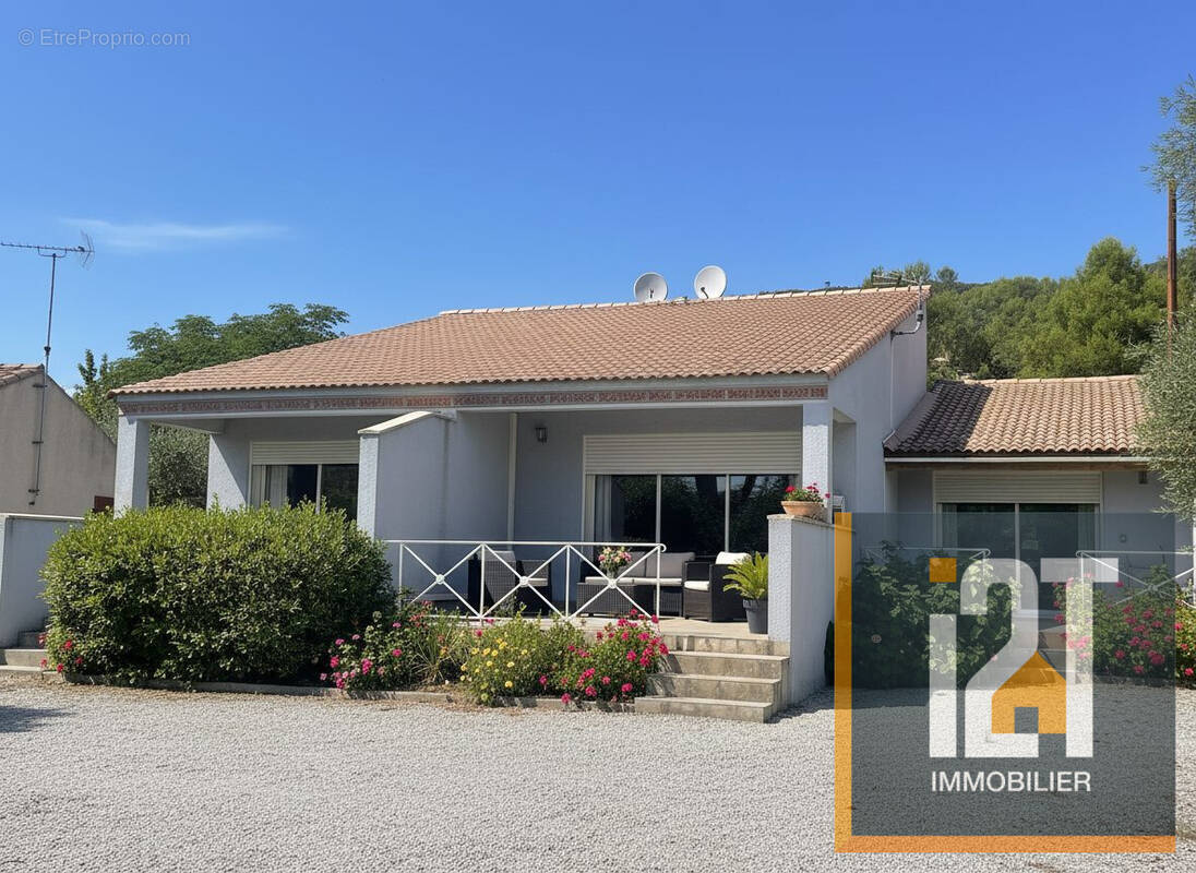 Appartement à CAVEIRAC