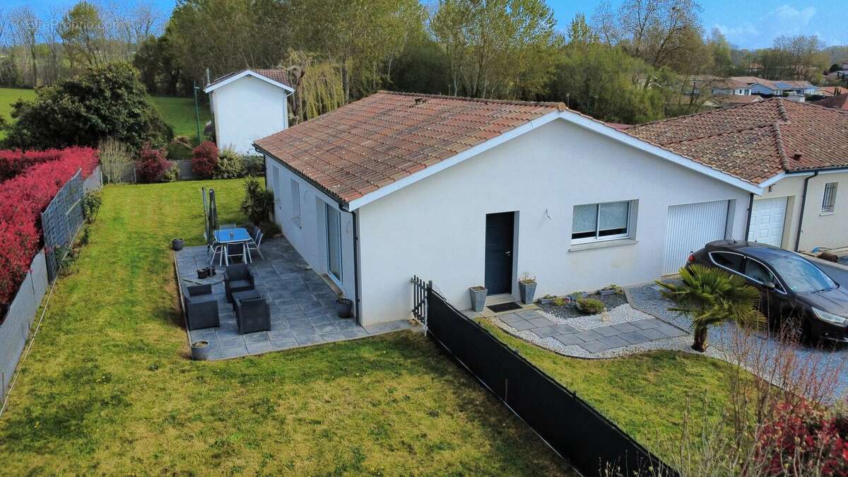 Maison à RIVIERE-SAAS-ET-GOURBY