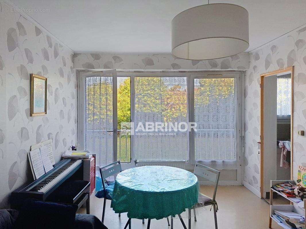 APPARTEMENT T2  DE 51.3 m² avec bureau à rénover - photo 6