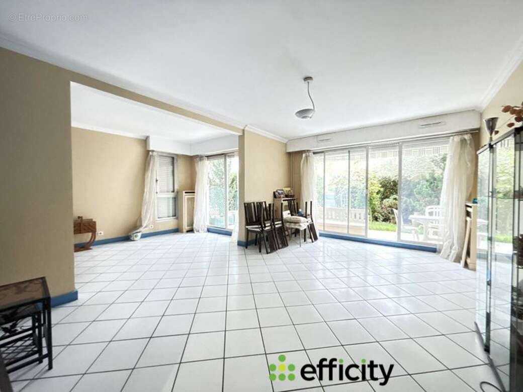 Appartement à SAINT-GRATIEN