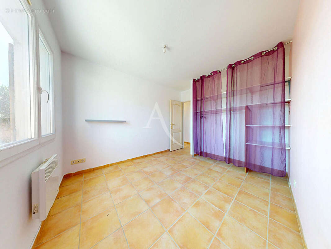 Maison à PARAZA