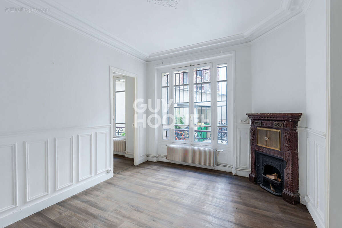 Appartement à PARIS-12E