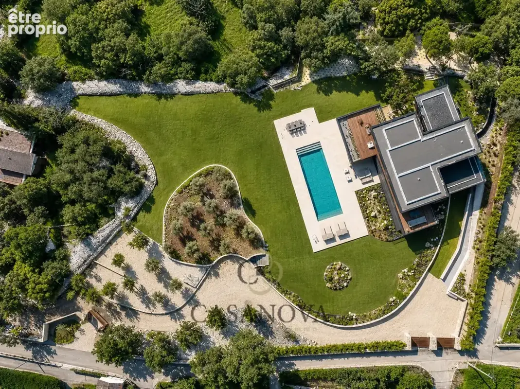 Au nord de Montpellier, propriété neuve de 750 m² avec vue panoramique sur son parc paysagé - photo 4