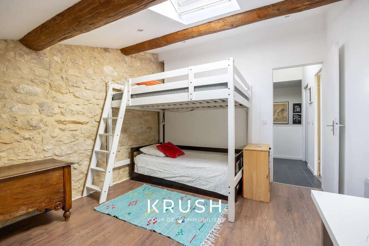 Appartement à MARSEILLE-6E