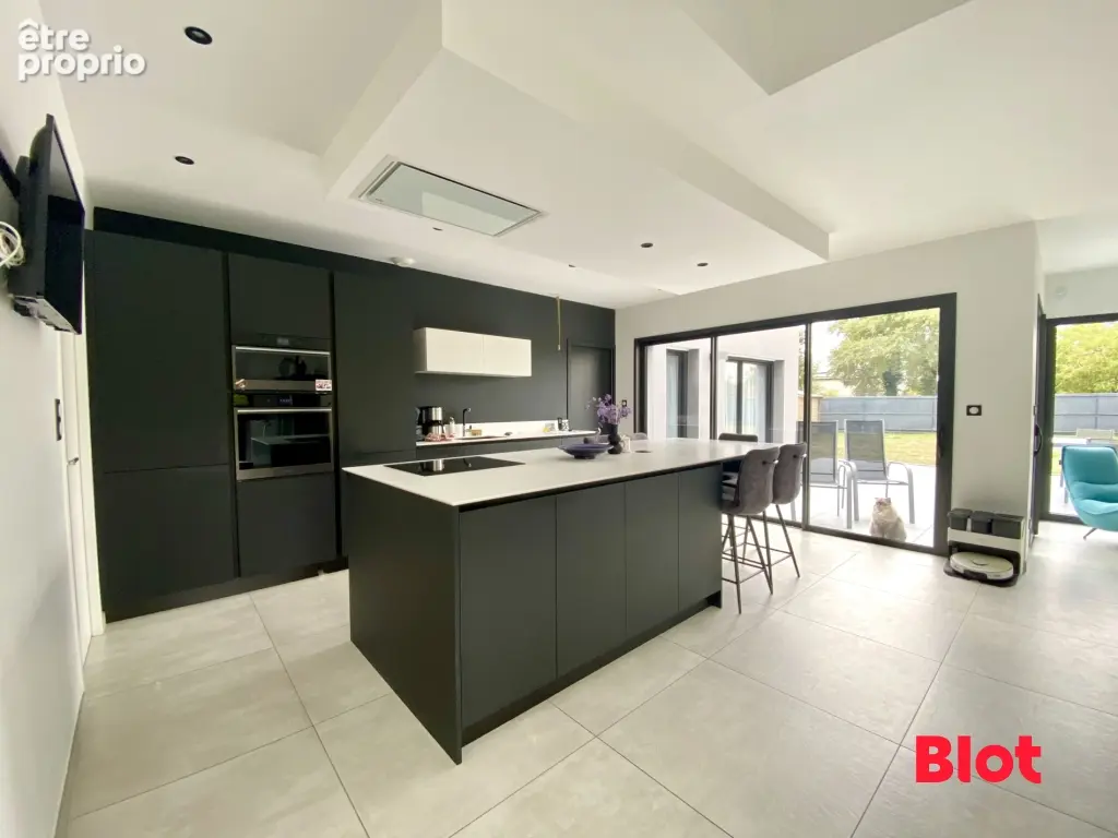 Maison 6 pièces 162 m² à vendre à Saint-Meen-Le-Grand (35290) - photo 3