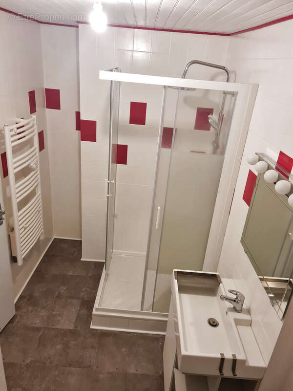 Maison à VEYRE-MONTON