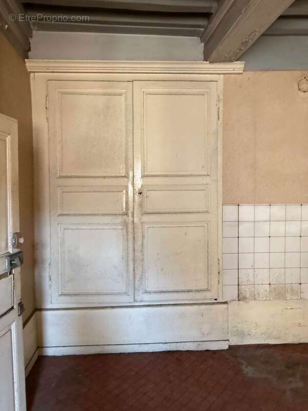Exclusivité à vendre un immeuble à CHAROLLES (71) - photo 12