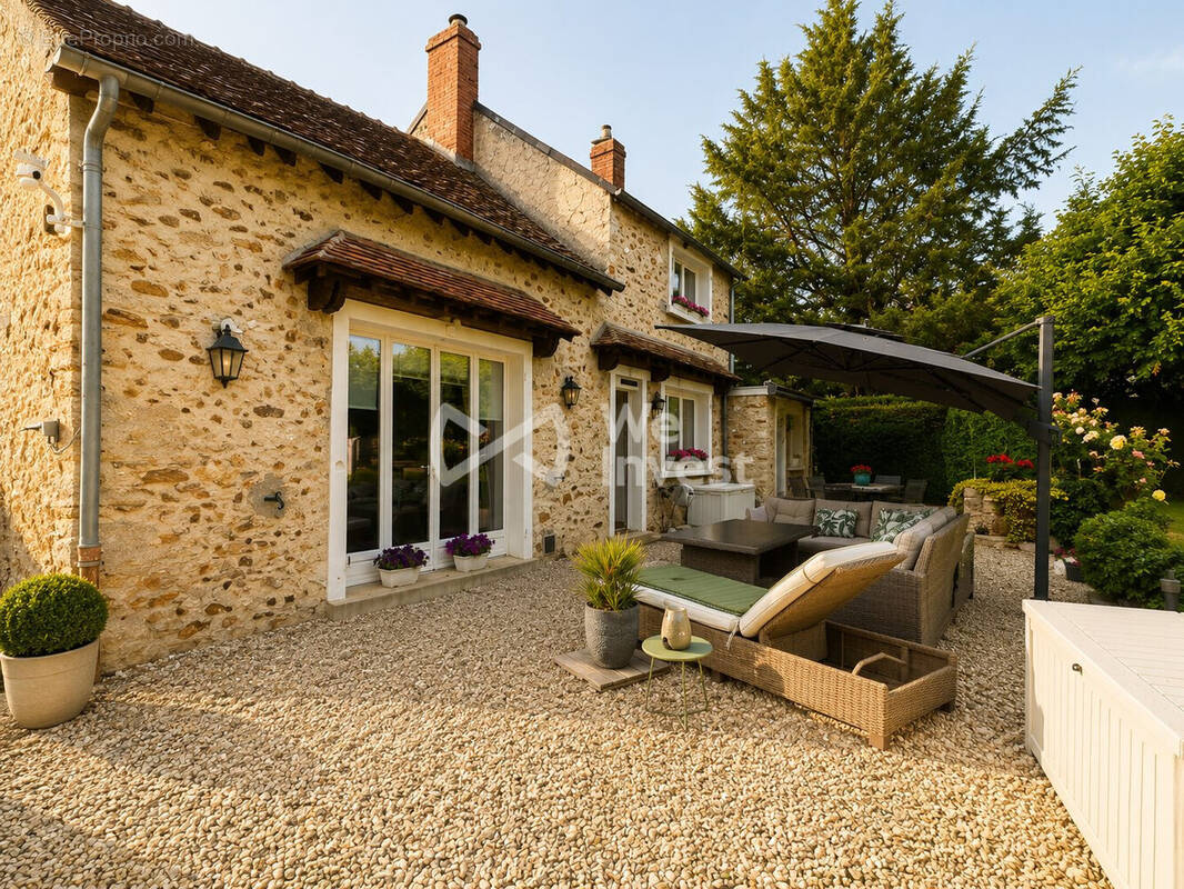 Maison à CRECY-LA-CHAPELLE