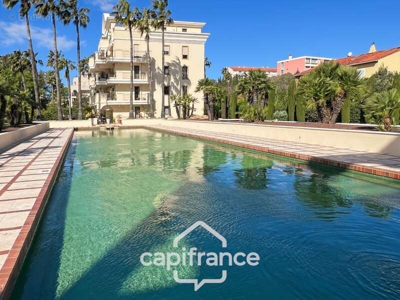 Appartement à HYERES