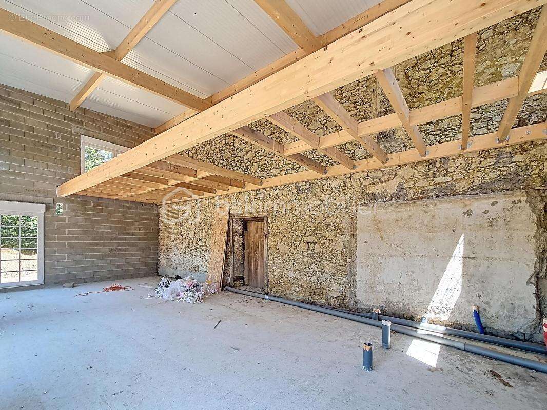 Appartement à CASTELNAU-D'AUZAN