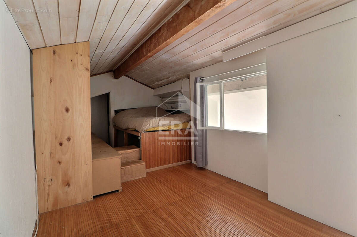 Appartement à LA COURNEUVE