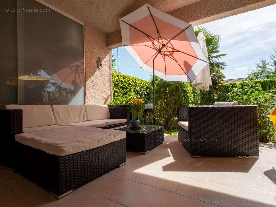 Maison à VETRAZ-MONTHOUX