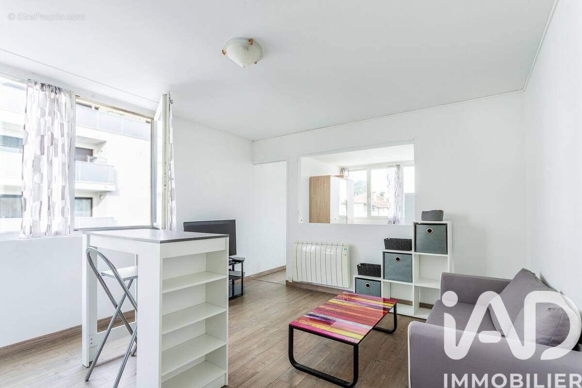 Photo 1 - Appartement à VILLENAVE-D'ORNON