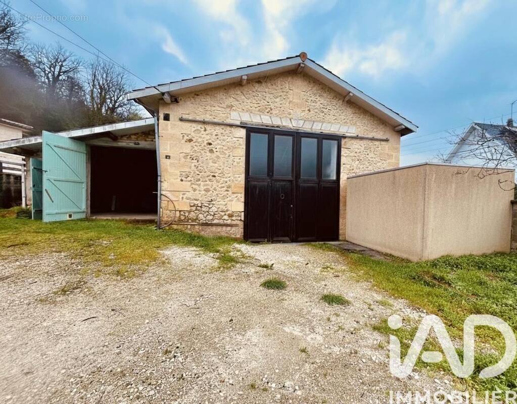 Photo 1 - Appartement à CARIGNAN-DE-BORDEAUX