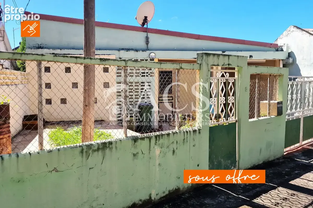 Maison à CASE-PILOTE