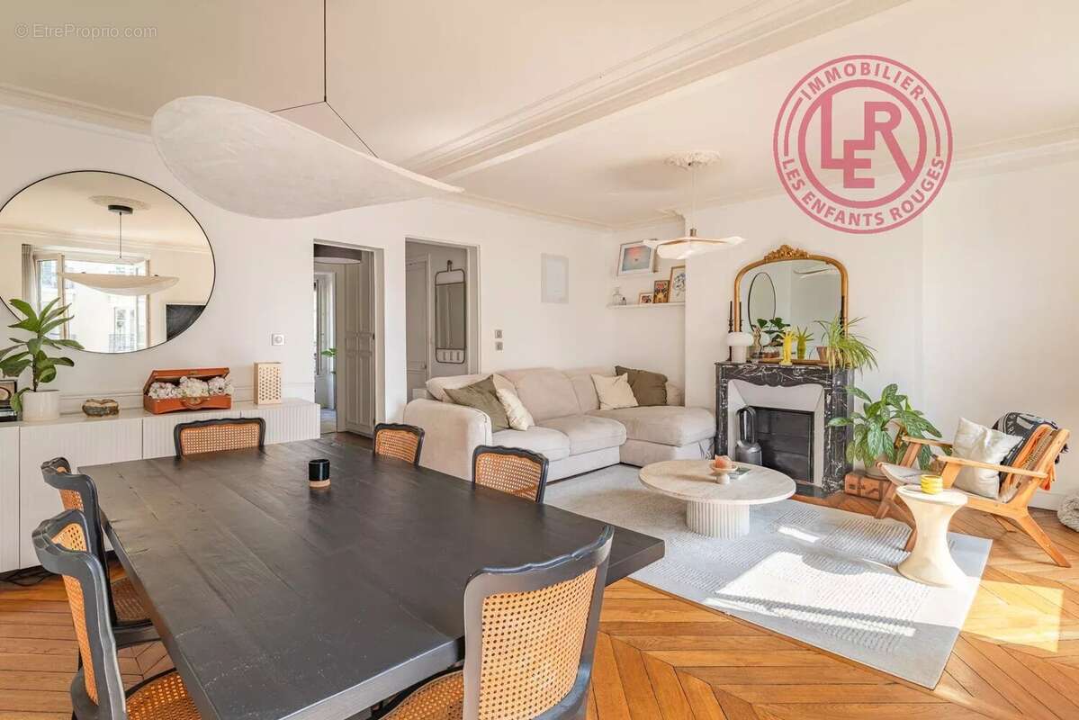 Appartement à PARIS-10E