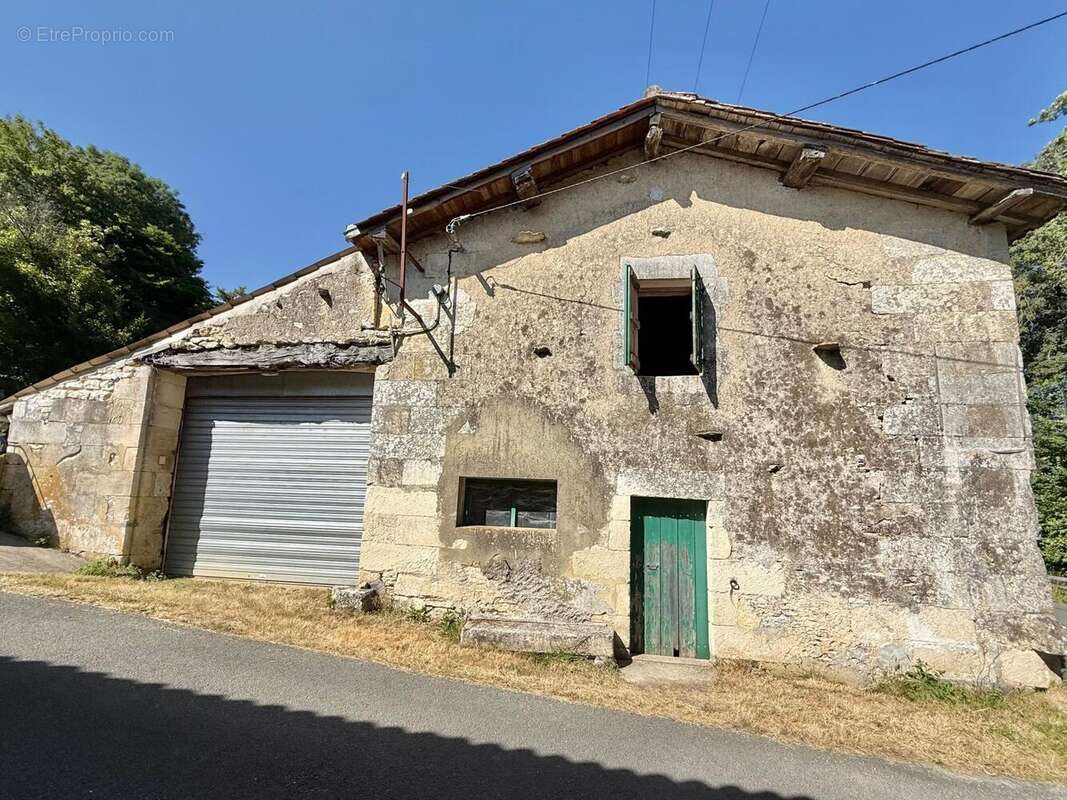 Photo 3 - Maison à CHANIERS