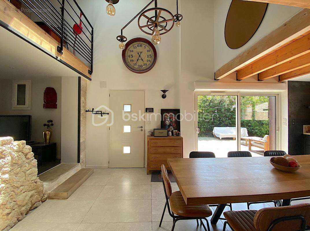 Maison à LE HAILLAN