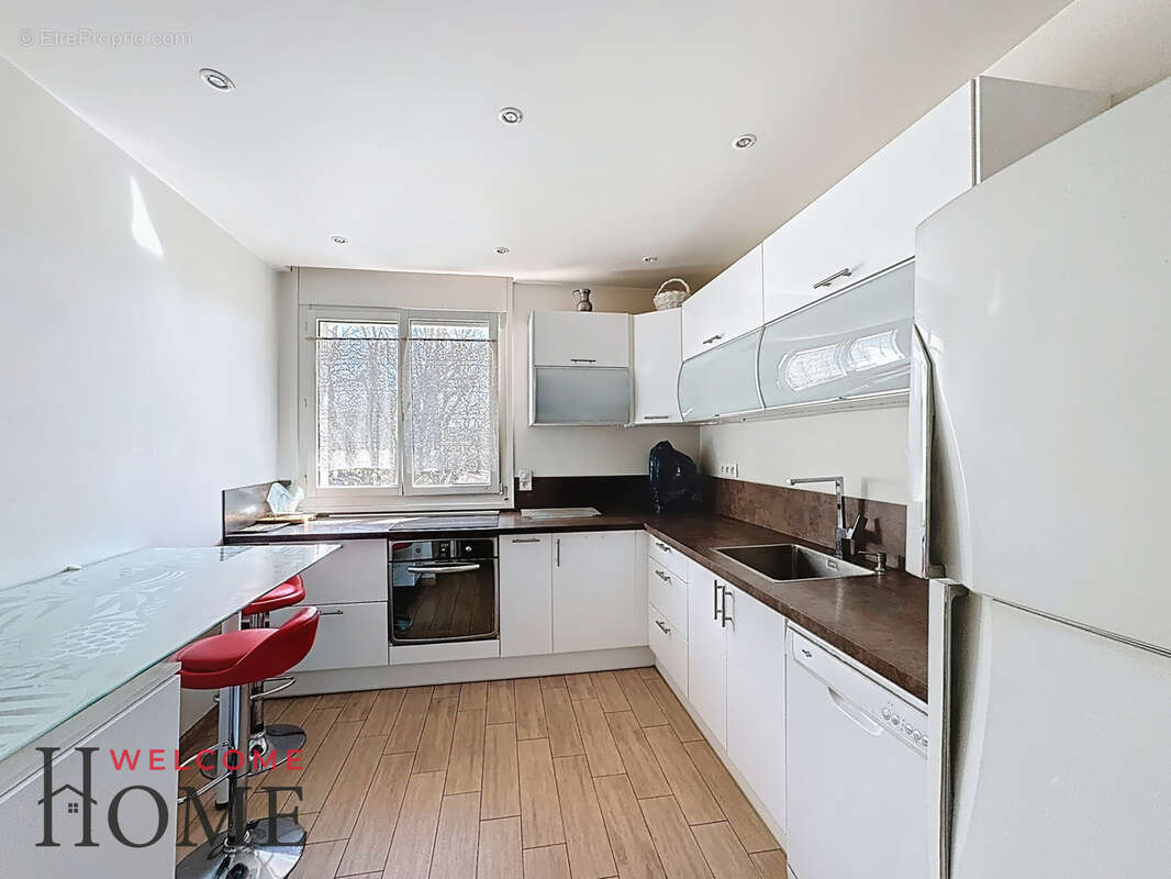 Appartement à LEVALLOIS-PERRET