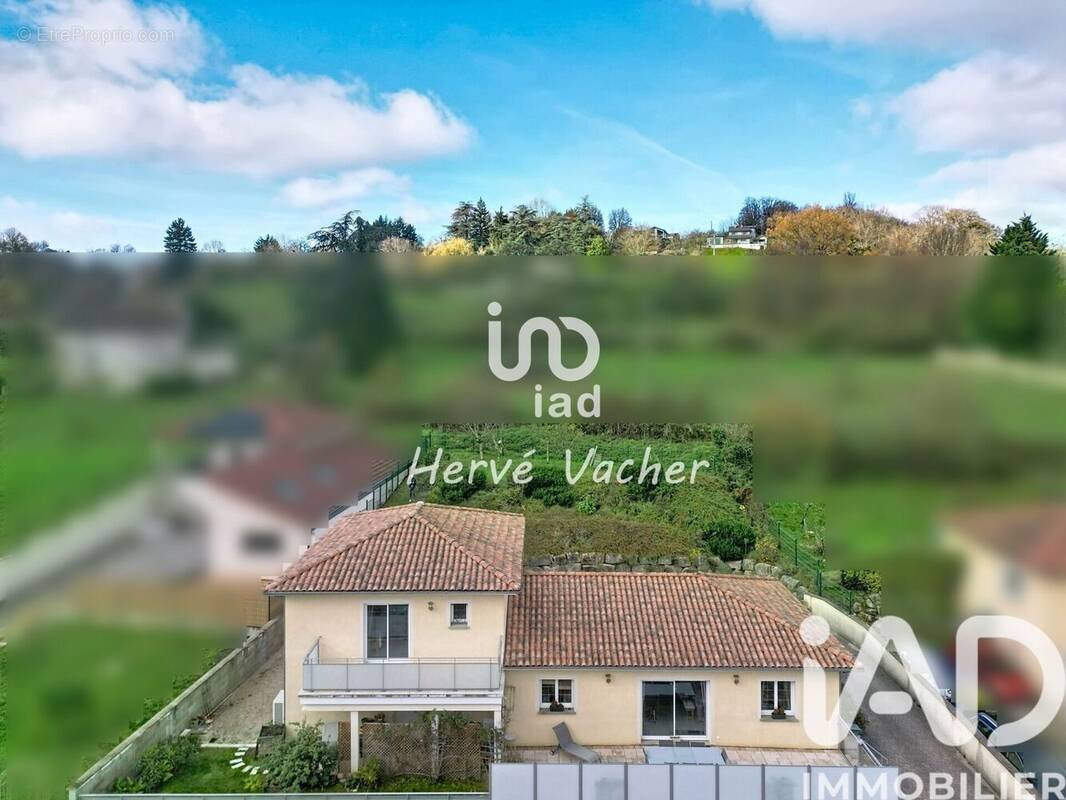 Photo 1 - Maison à VILLIEU-LOYES-MOLLON