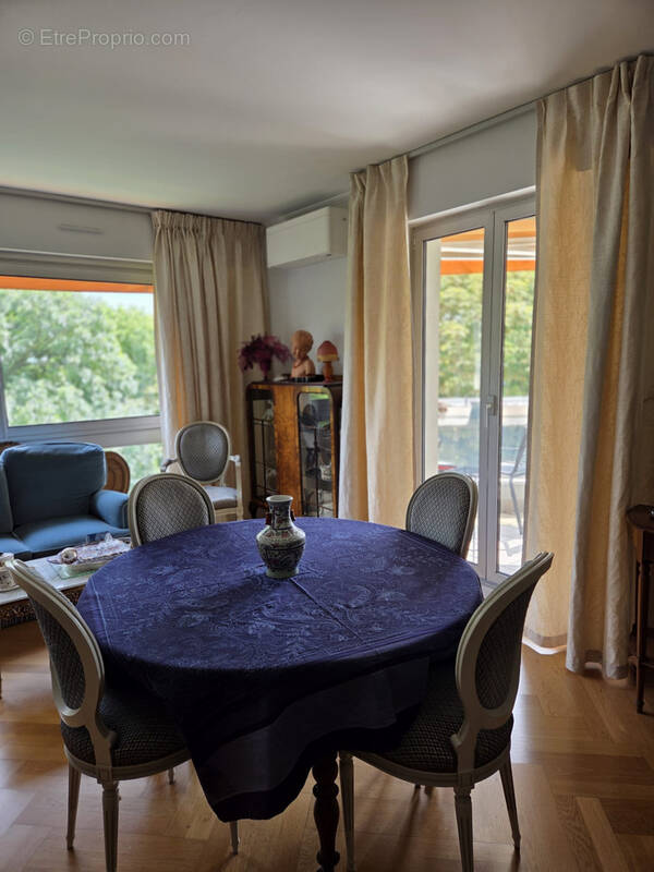 Appartement à NOGENT-SUR-MARNE