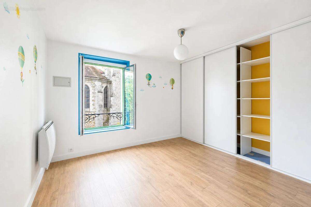 Maison de caractère avec jardin - 112 m2 - Villeneuve-le-Comte - photo 24