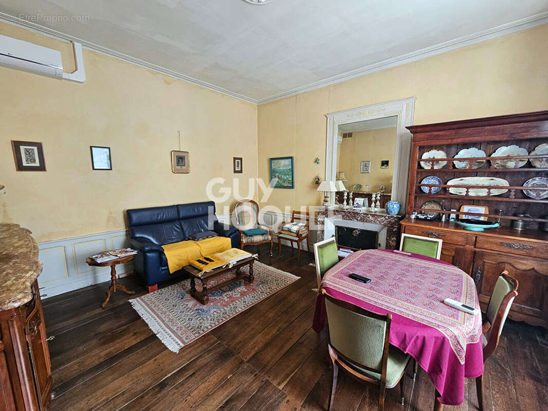 Maison à FONTENAY-LE-COMTE