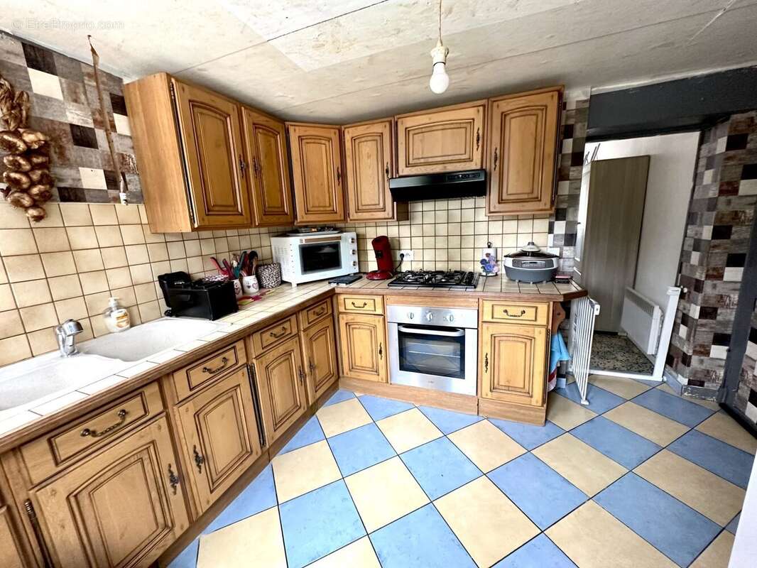 Maison 65 m² à Le Favril  - photo 4