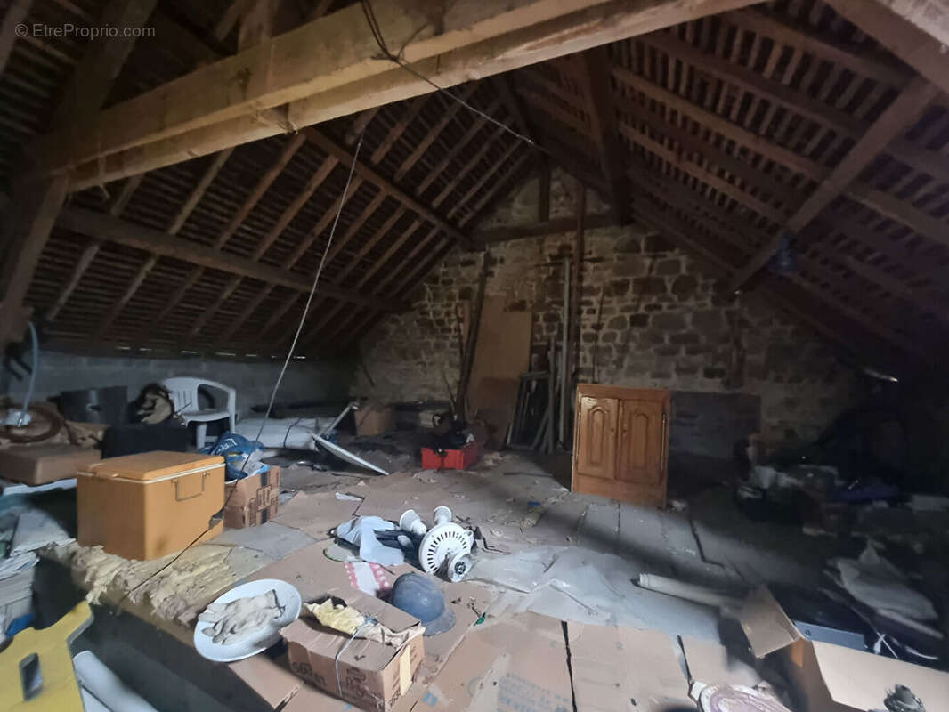 Maison à LES LOGES-MARCHIS