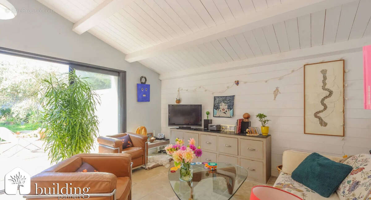 La Couarde-sur-Mer - Maison 5 pièces 125 m² avec 220 m² de jardin - photo 10