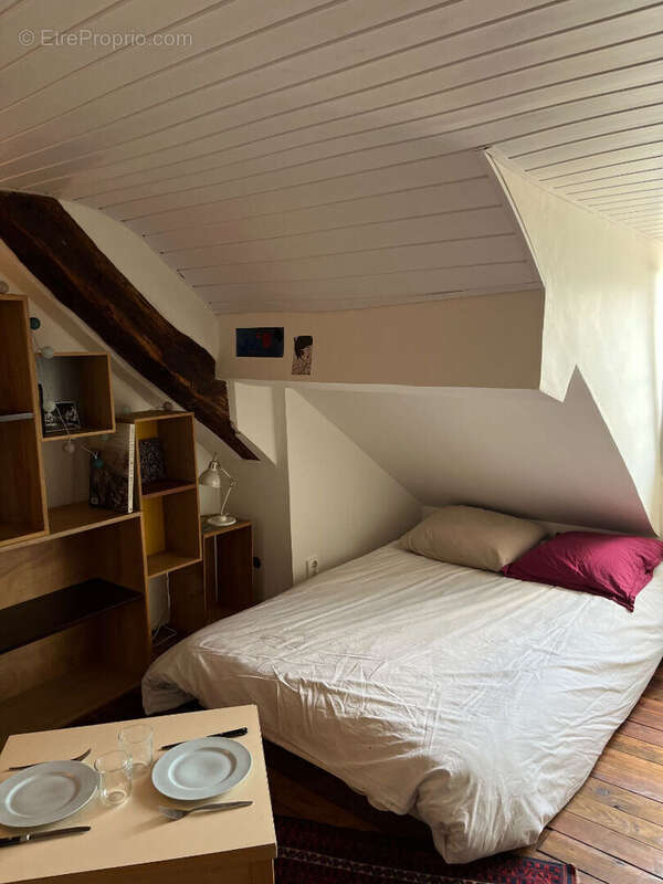 Appartement à PARIS-10E