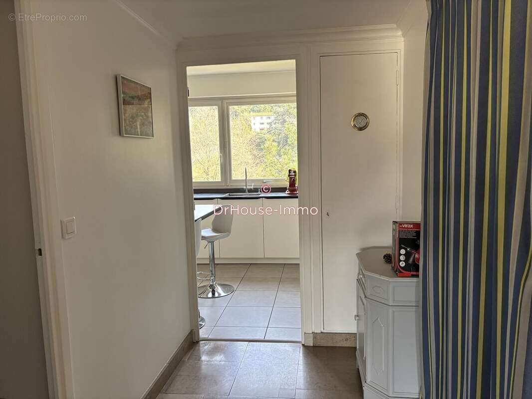 Appartement 82 m² à Tarare  - photo 24