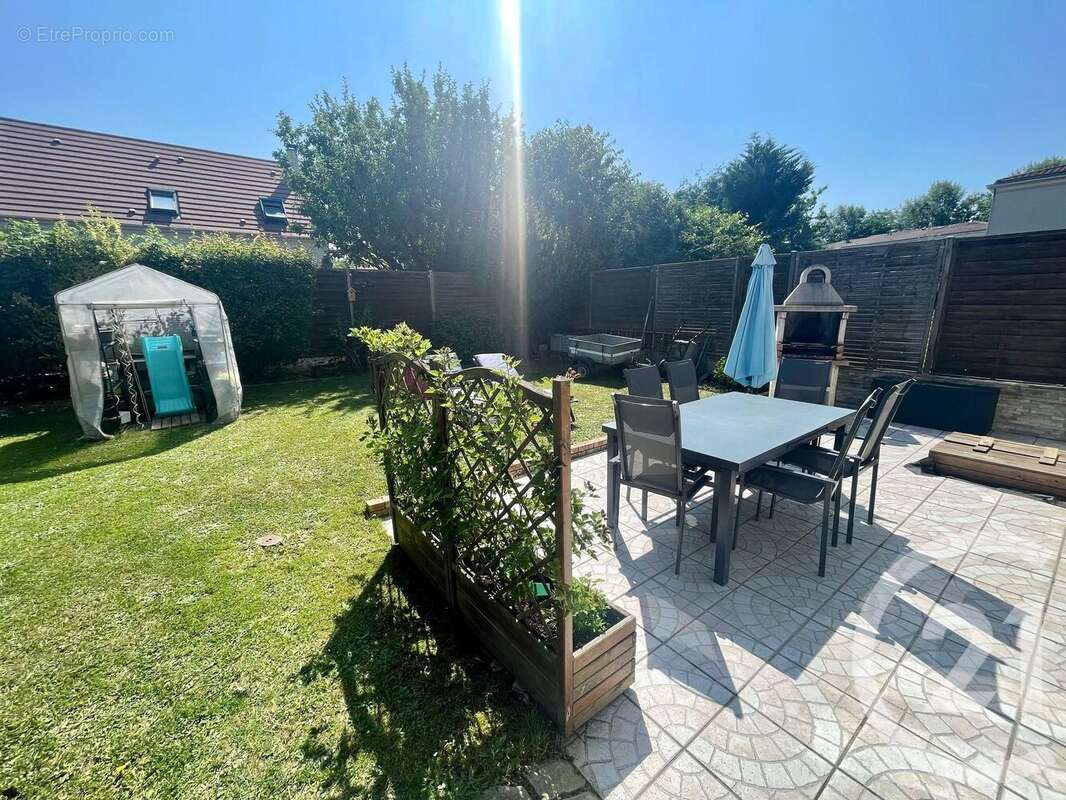 Maison à DAMMARTIN-EN-GOELE