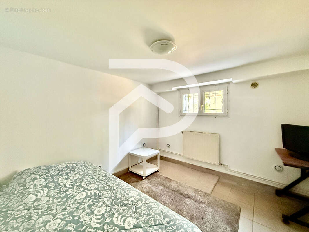 Maison Aulnay Sous Bois 7 pièce(s) 107.69 m2 - photo 12