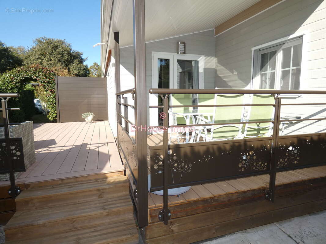 Maison à SAINTE-GEMME