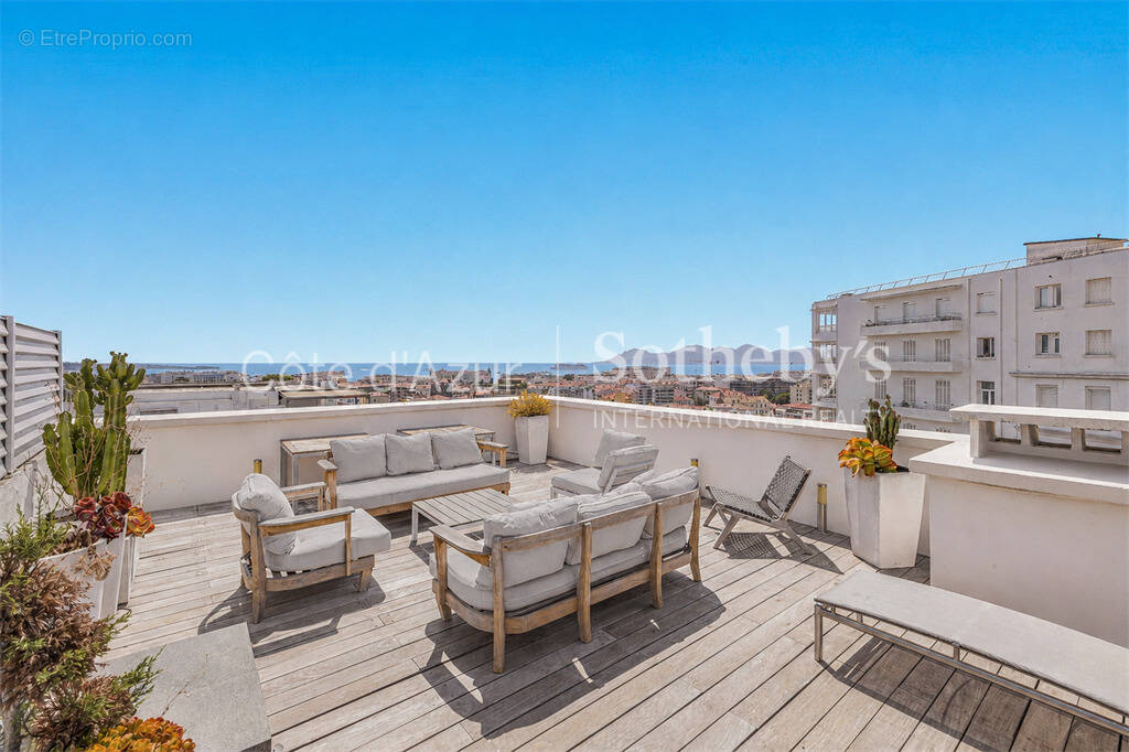 Appartement à CANNES