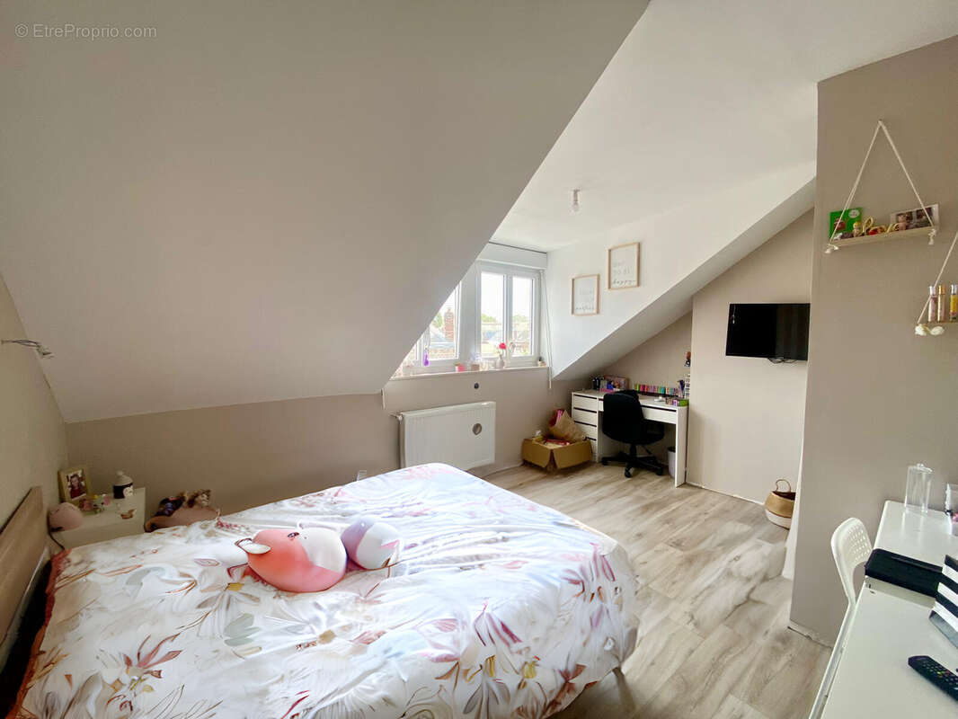 Maison Quartier Remicourt 4 chambres - photo 6