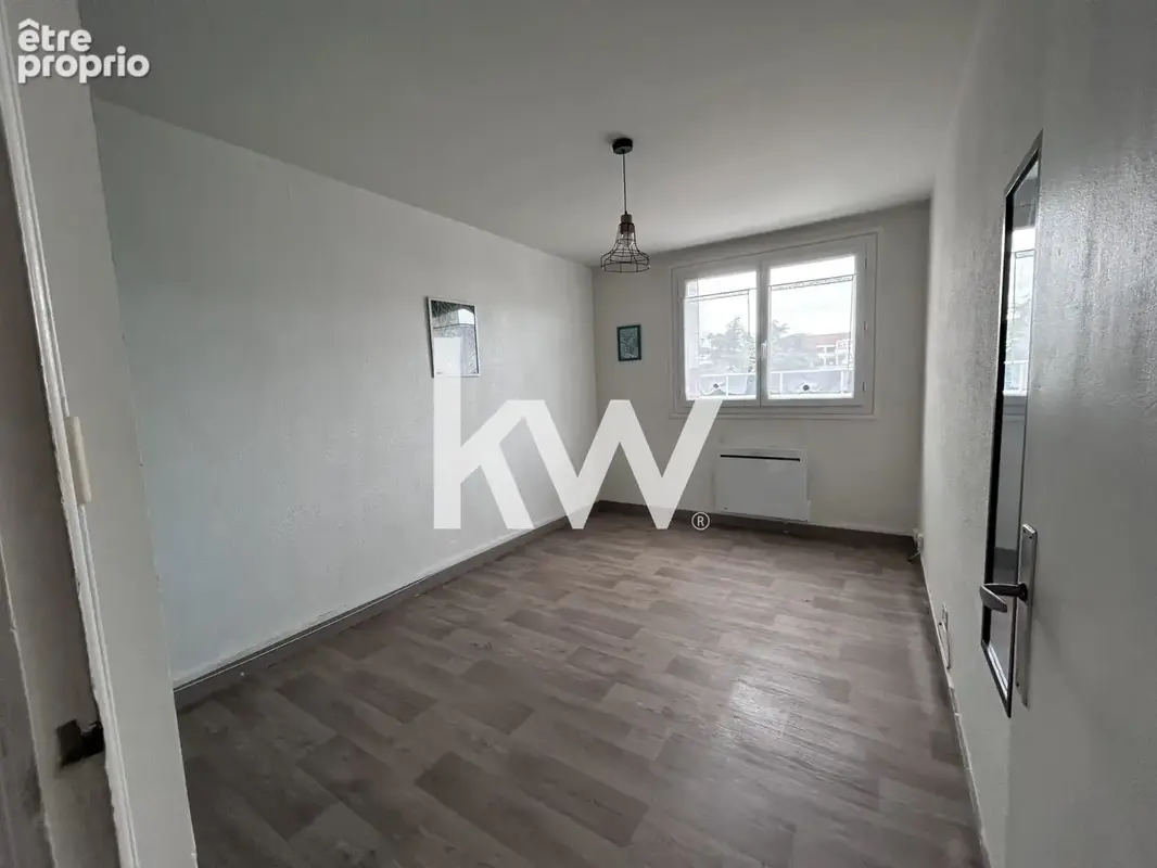Appartement 2 pièces 38 m² à vendre à Saint-Etienne (42000) - photo 2