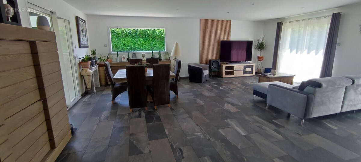 Maison à VILLERS-ROBERT