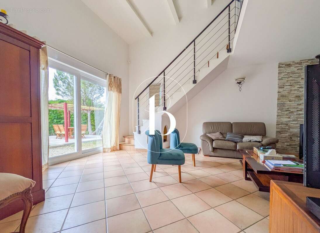 Maison 150 m² à Barjac  - photo 6