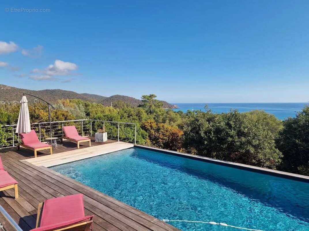 Maison à PORTO-VECCHIO