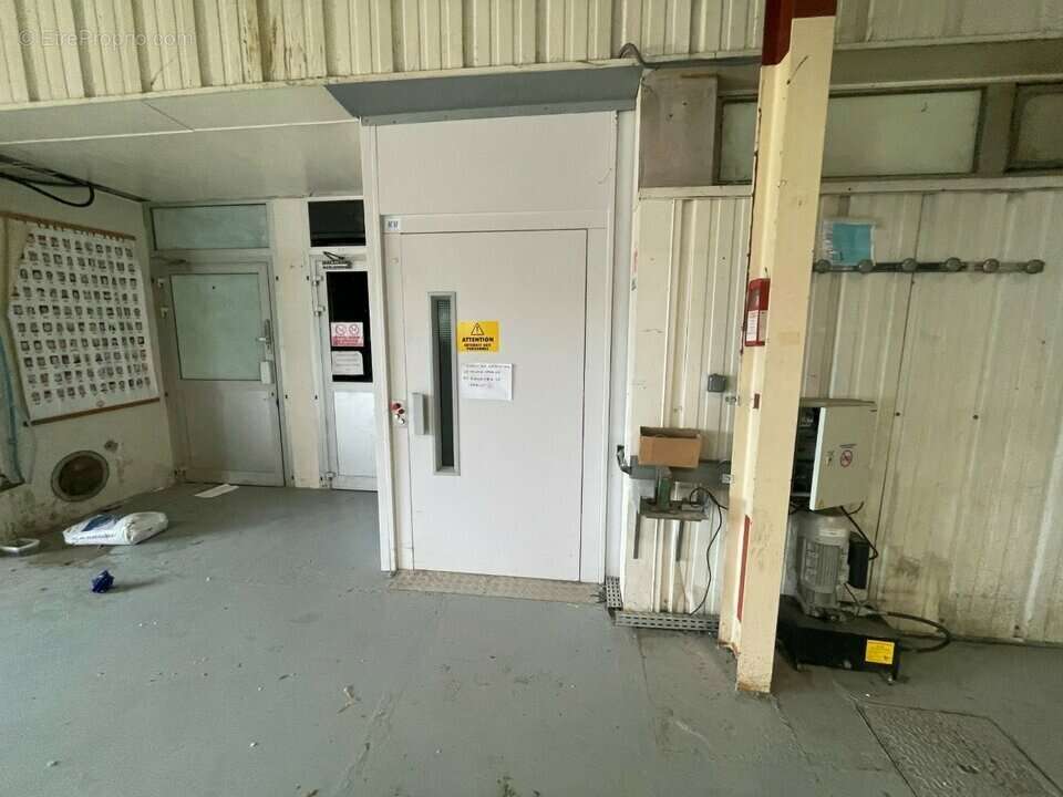 Autre à SAINT-ETIENNE-DE-CROSSEY