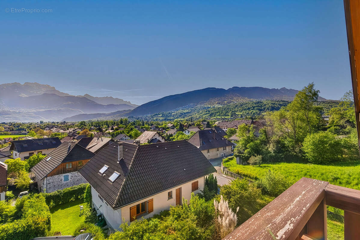 Appartement à SAINT-JORIOZ