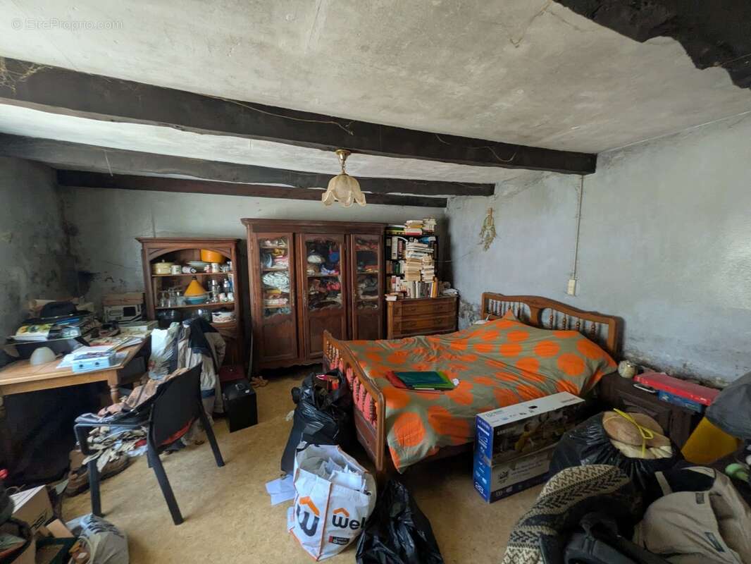 Bieuzy maison à rénover de 3 pièces 50m² environ habitable, un appentis accolé une parcelle clôturée de 381m² avec un puits - photo 6