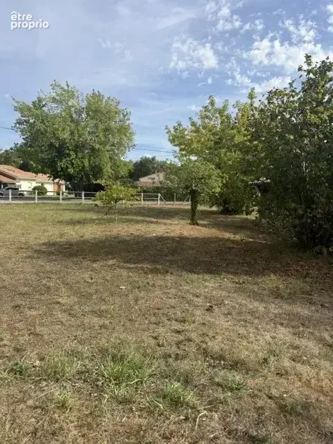 Terrain de 670 m² - photo 2
