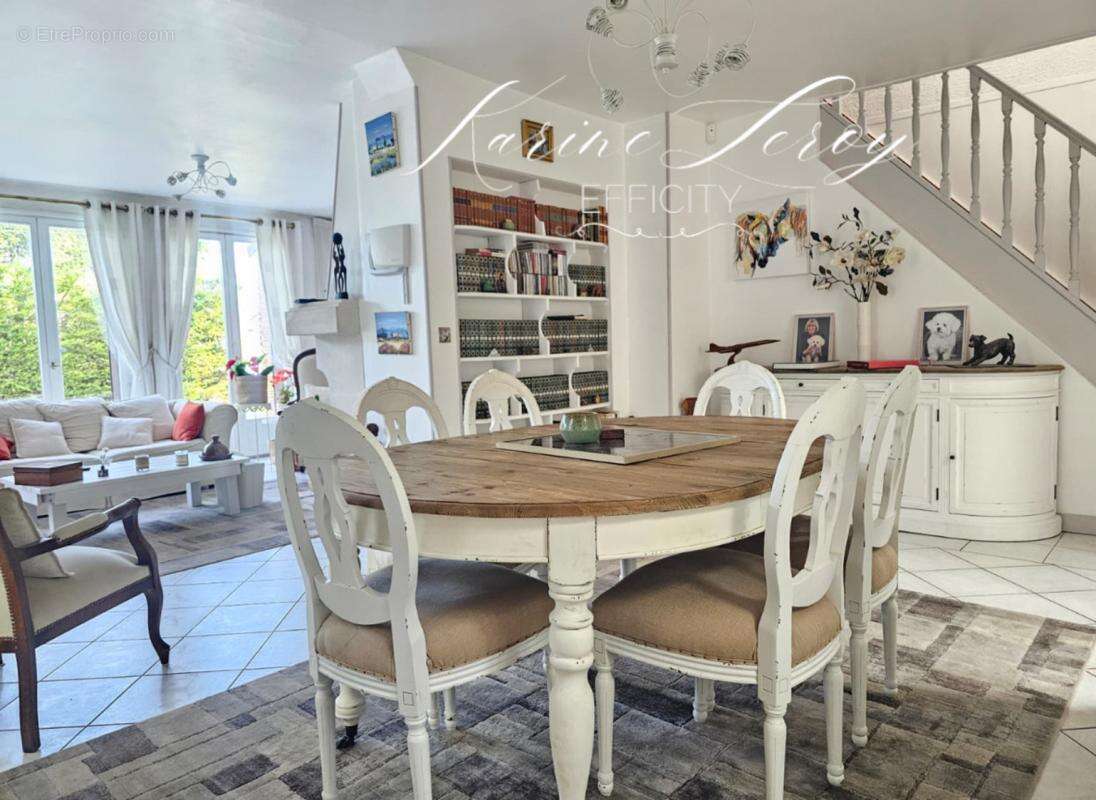 Maison à MARLY-LA-VILLE